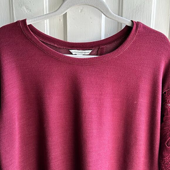 American Eagle Lace Sleeve Slit Back Top NWT - Picture 3 of 10